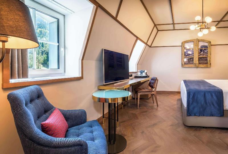 Canfranc Estacion Royal Hideaway Hotel Exterior photo